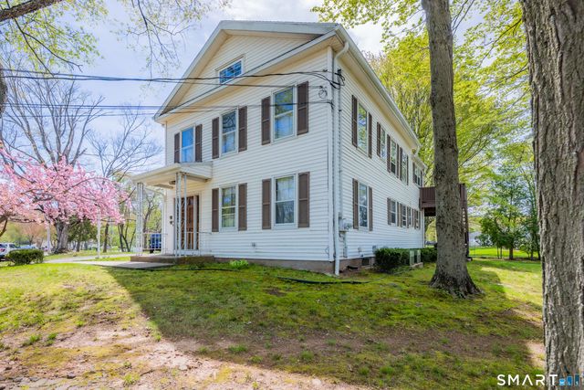 68 Village Street, North Haven, CT 06473