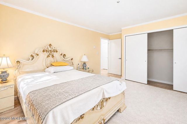 110 Amberly Drive G, Manalapan, NJ 07726