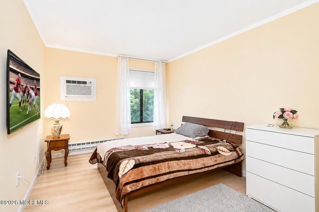 110 Amberly Drive G, Manalapan, NJ 07726