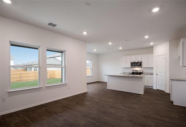 15100-B Welsh Cob RD, Manor, TX 78653