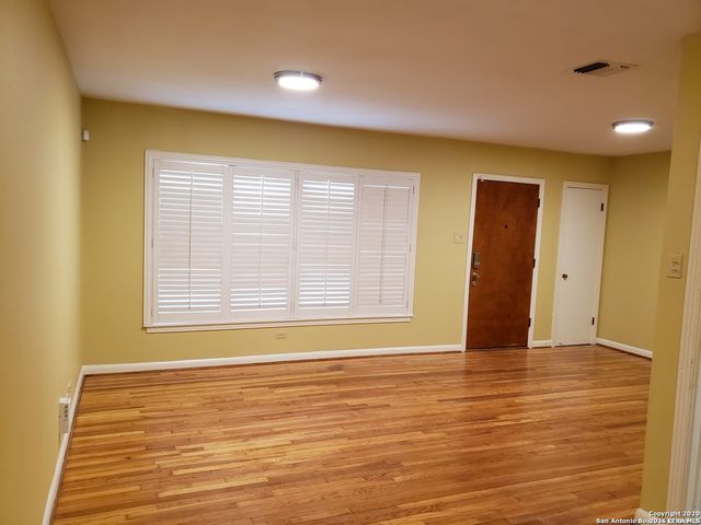 514 Adrian, San Antonio, TX 78213