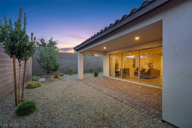 10089 Honey Rose Avenue, Las Vegas, NV 89143