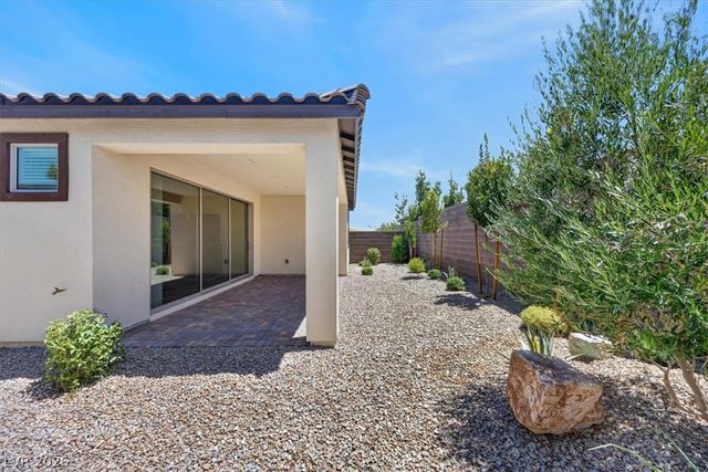 10089 Honey Rose Avenue, Las Vegas, NV 89143