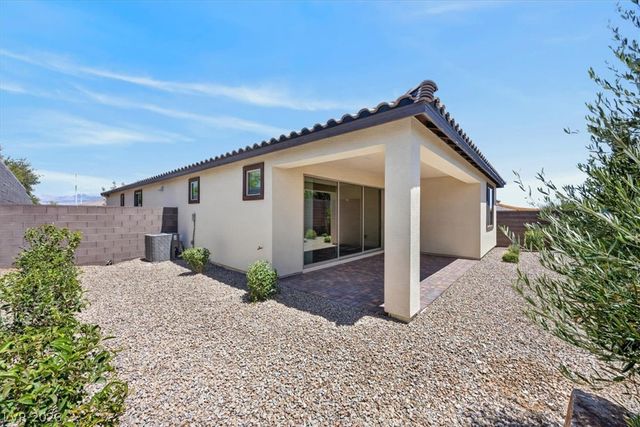 10089 Honey Rose Avenue, Las Vegas, NV 89143