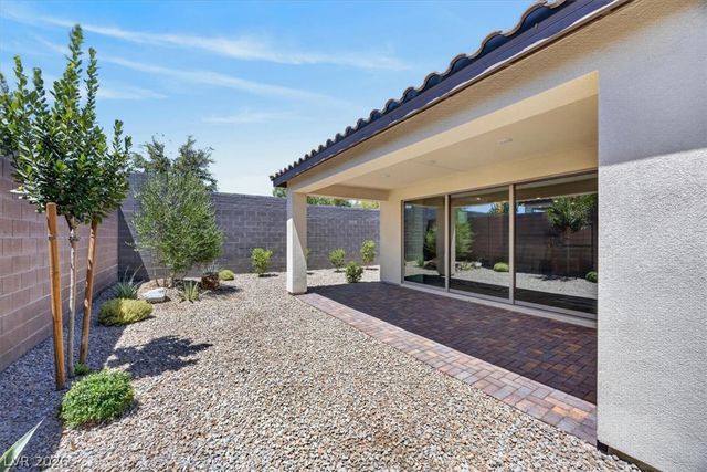 10089 Honey Rose Avenue, Las Vegas, NV 89143