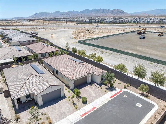 10089 Honey Rose Avenue, Las Vegas, NV 89143