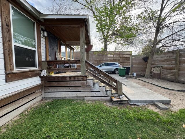 129 Garrotsville Street, Houston, TX 77022