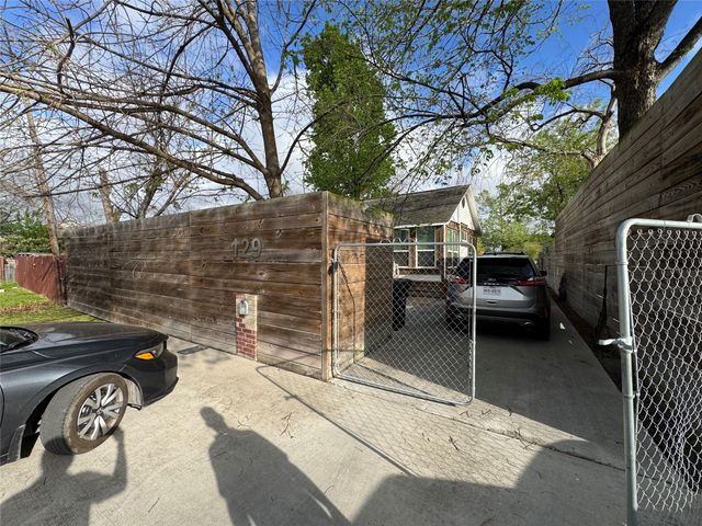 129 Garrotsville Street, Houston, TX 77022