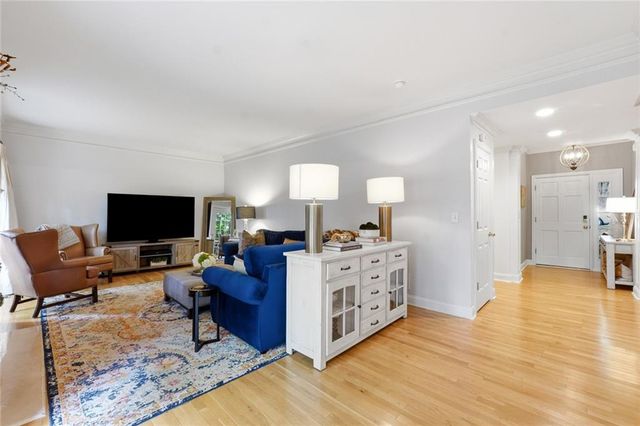 121 Brookview Circle, Atlanta, GA 30339