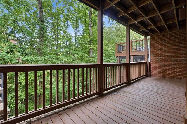 121 Brookview Circle, Atlanta, GA 30339