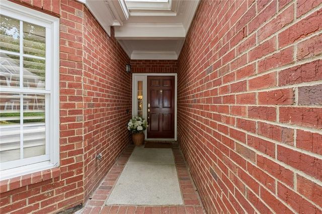 121 Brookview Circle, Atlanta, GA 30339