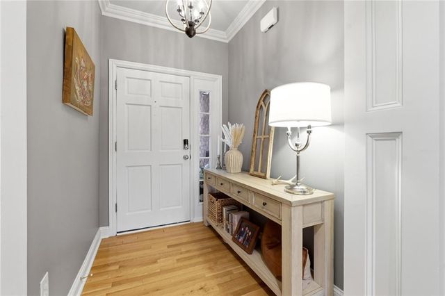 121 Brookview Circle, Atlanta, GA 30339