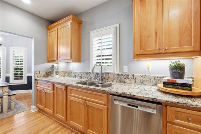121 Brookview Circle, Atlanta, GA 30339