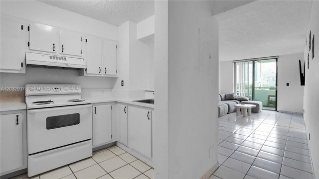 546 SW 1st Street 603, Miami, FL 33130