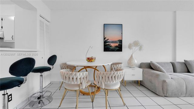 546 SW 1st Street 603, Miami, FL 33130