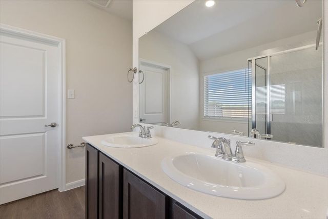 3902 Oak Creek Circle, Denison, TX 75020