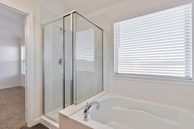 3902 Oak Creek Circle, Denison, TX 75020