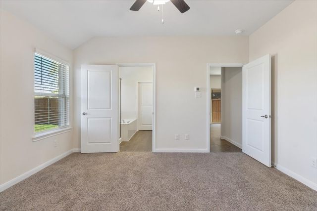 3902 Oak Creek Circle, Denison, TX 75020