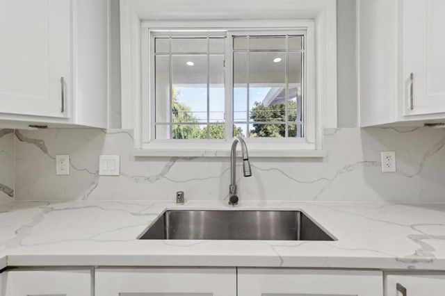 1120 Alberni Street, East Palo Alto, CA 94303