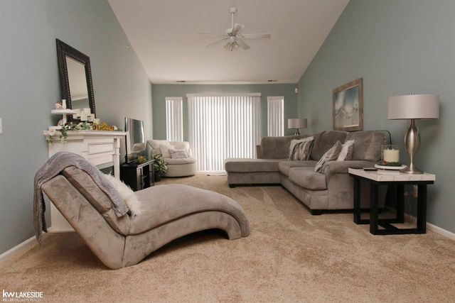 34600 Northrup Drive, New Baltimore, MI 48047