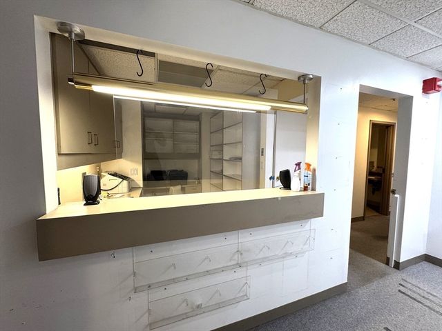 388-390 Commonwealth Ave B2, Boston, MA 02215