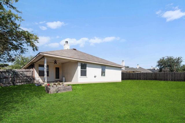 114 Gainer DR, Hutto, TX 78634