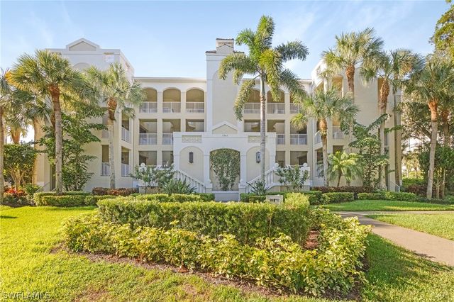 7741 Pebble Creek CIR 302, Naples, FL 34108