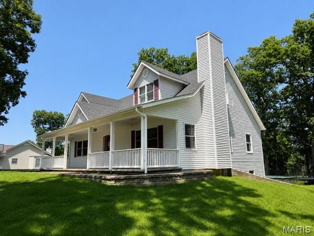 10 Isaac Drive, Warrenton, MO 63383