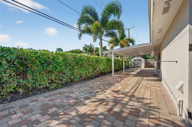 2110 NE 56 St, Fort Lauderdale, FL 33308