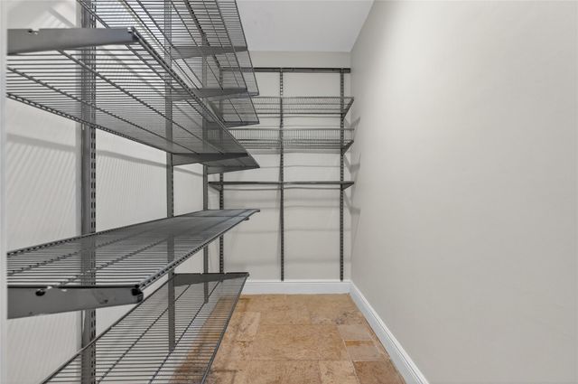 2110 NE 56 St, Fort Lauderdale, FL 33308