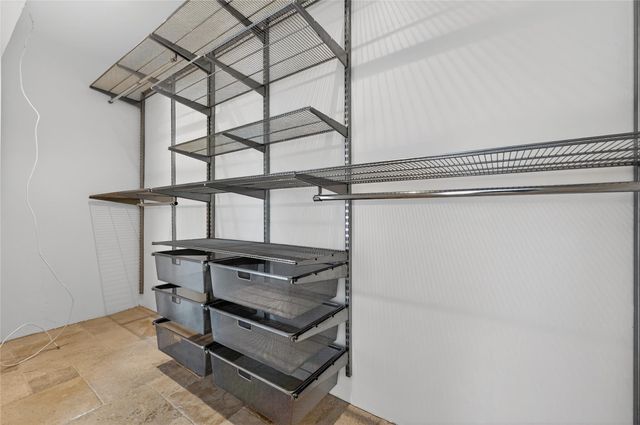 2110 NE 56 St, Fort Lauderdale, FL 33308