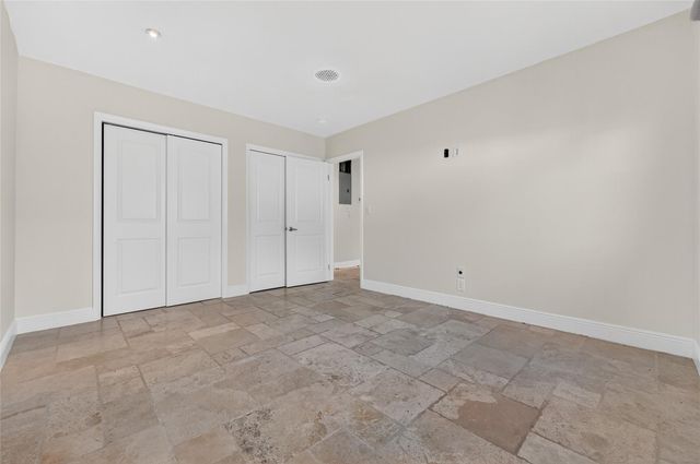 2110 NE 56 St, Fort Lauderdale, FL 33308