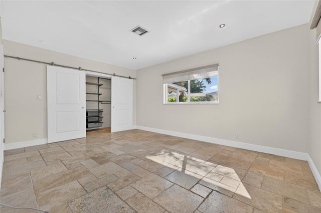 2110 NE 56 St, Fort Lauderdale, FL 33308