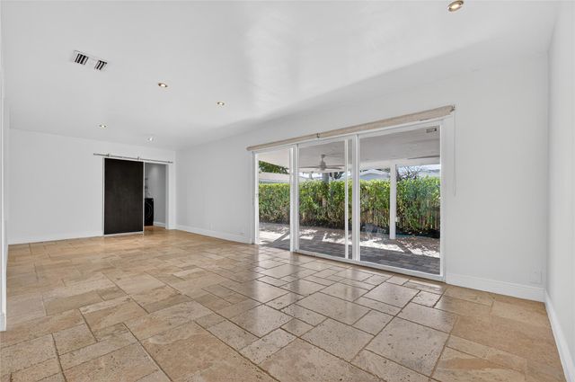 2110 NE 56 St, Fort Lauderdale, FL 33308