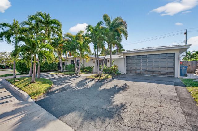 2110 NE 56 St, Fort Lauderdale, FL 33308