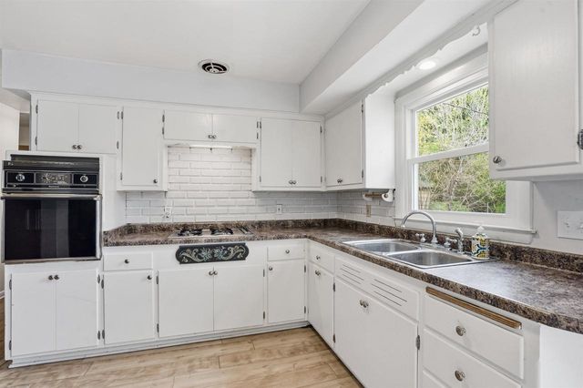 4417 Jay Drive, Madison, WI 53704