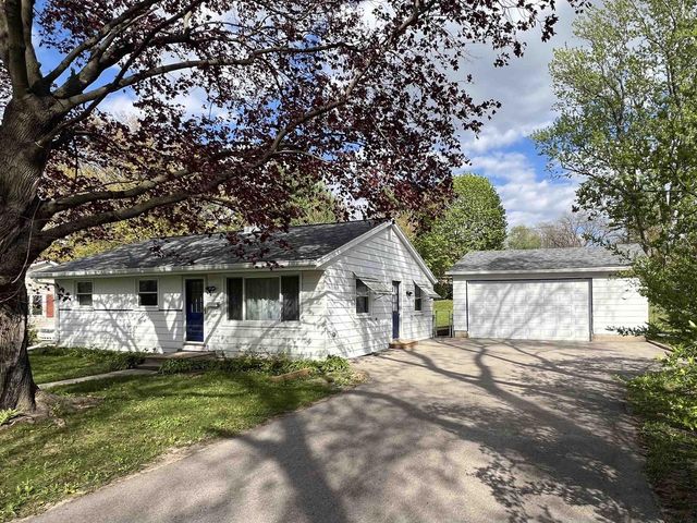 4417 Jay Drive, Madison, WI 53704