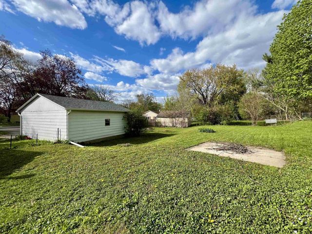 4417 Jay Drive, Madison, WI 53704