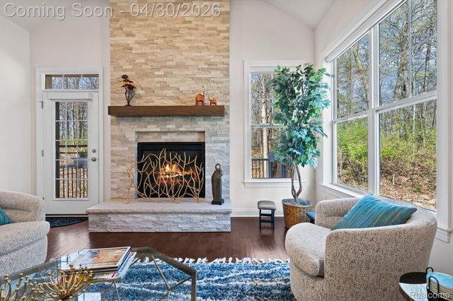 3020 N Spurway Drive, Ann Arbor, MI 48105