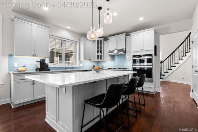 3020 N Spurway Drive, Ann Arbor, MI 48105