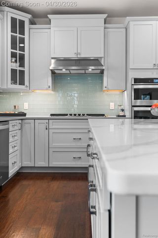 3020 N Spurway Drive, Ann Arbor, MI 48105