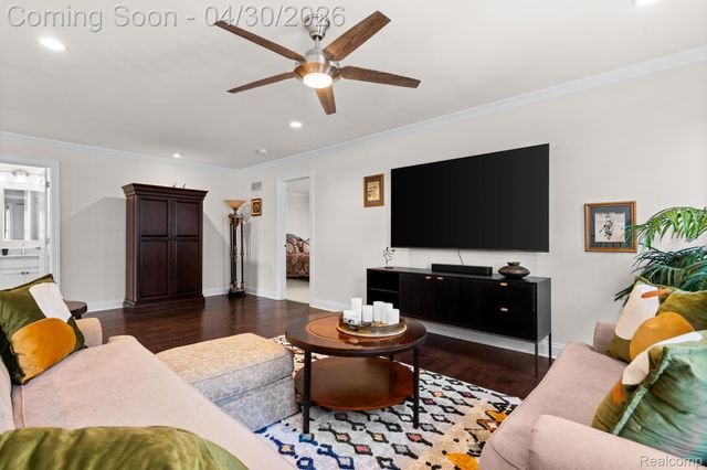 3020 N Spurway Drive, Ann Arbor, MI 48105