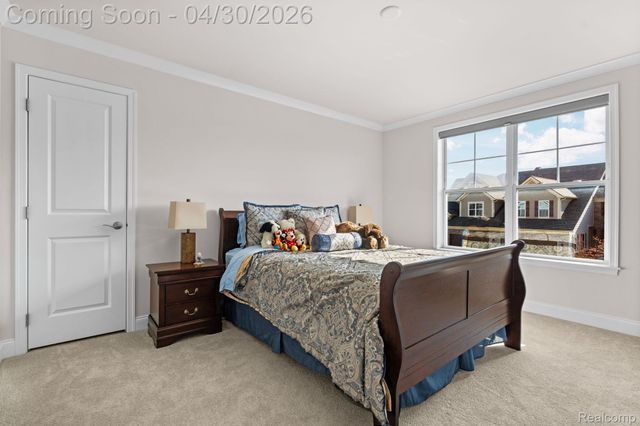 3020 N Spurway Drive, Ann Arbor, MI 48105
