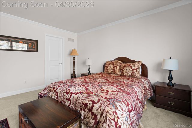 3020 N Spurway Drive, Ann Arbor, MI 48105