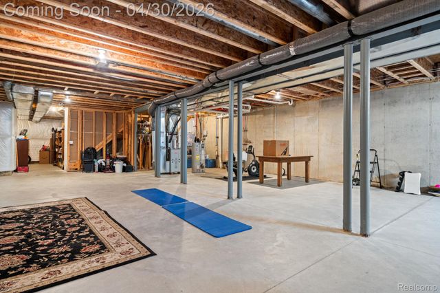 3020 N Spurway Drive, Ann Arbor, MI 48105