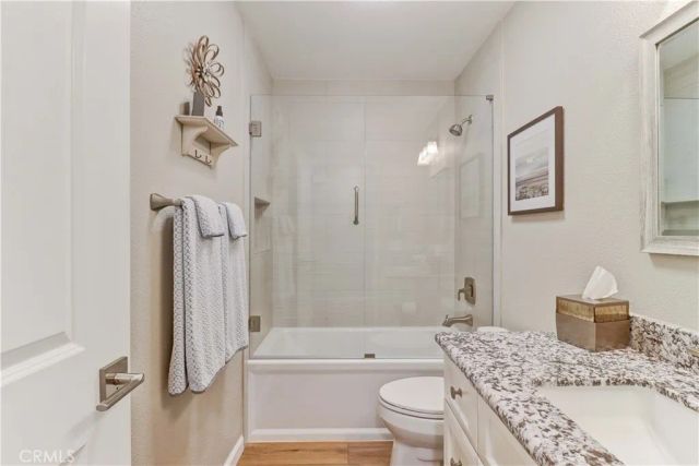 8566 Sierra 912-D, Huntington Beach, CA 92646