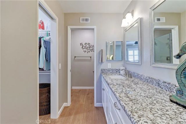 8566 Sierra 912-D, Huntington Beach, CA 92646