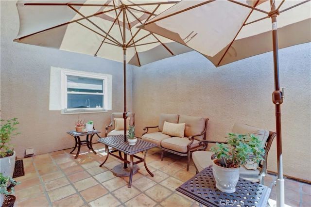 8566 Sierra 912-D, Huntington Beach, CA 92646