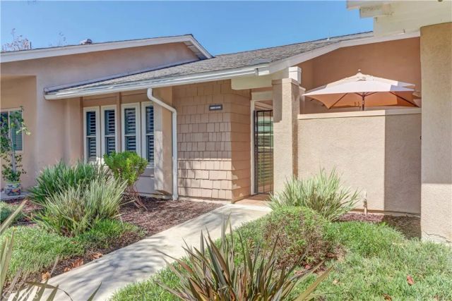 8566 Sierra 912-D, Huntington Beach, CA 92646