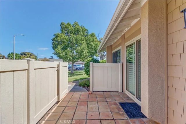 8566 Sierra 912-D, Huntington Beach, CA 92646